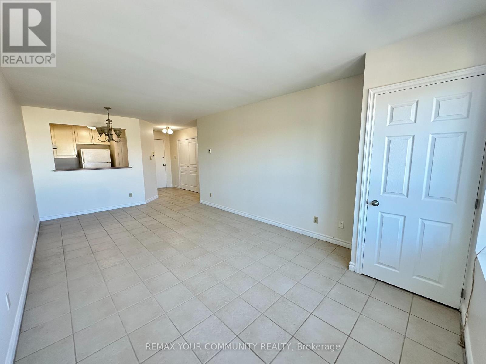 503 - 15207 Yonge Street Property Photo 11