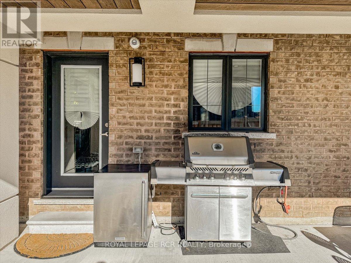 47 Carondale Square Property Photo 23