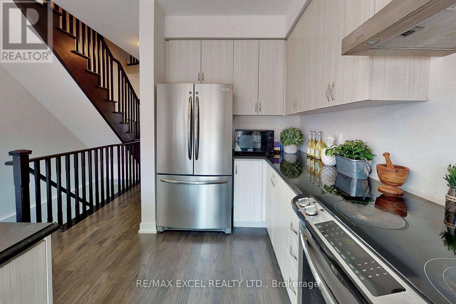 46 Troon Avenue Property Photo 19