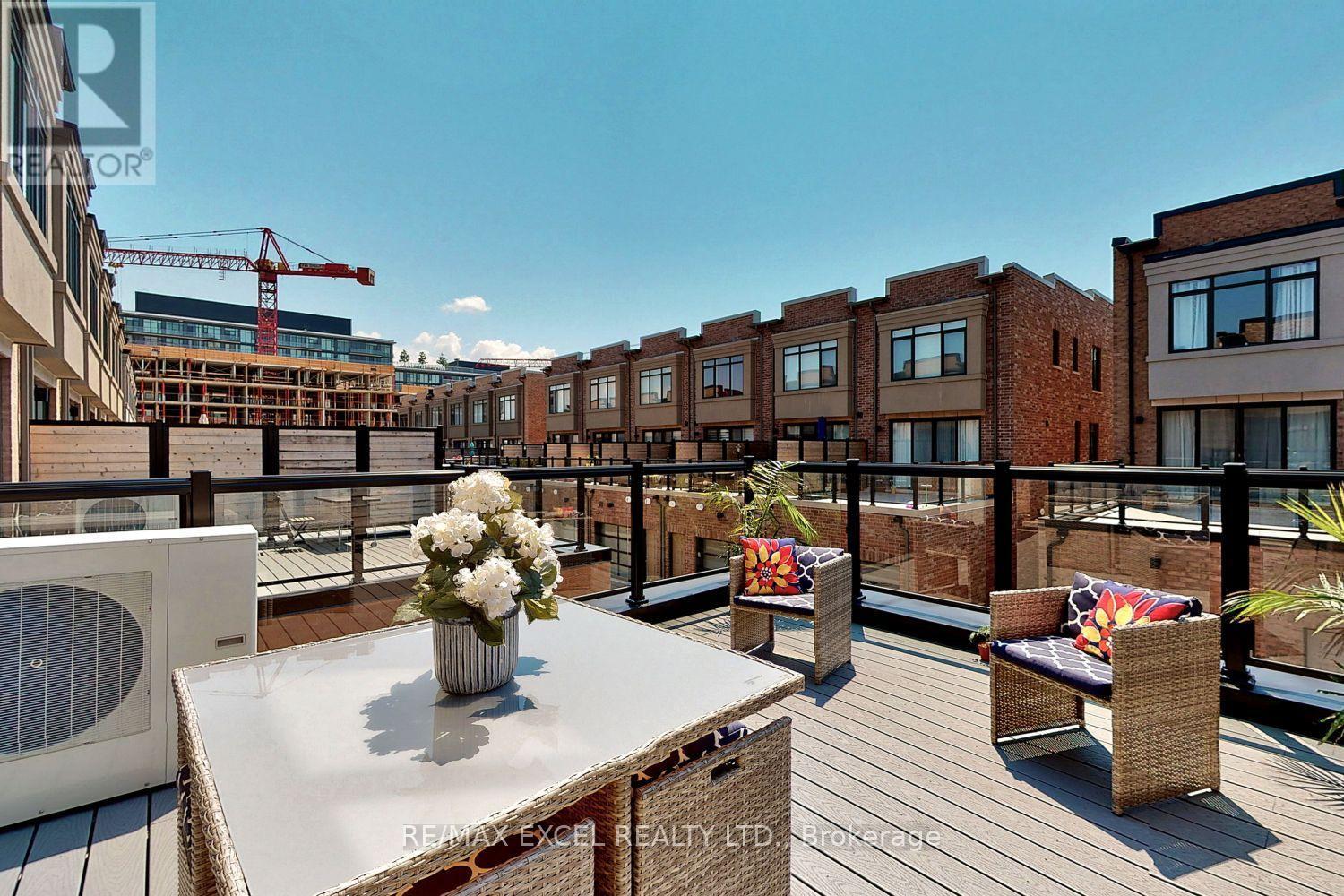 46 Troon Avenue Property Photo 40