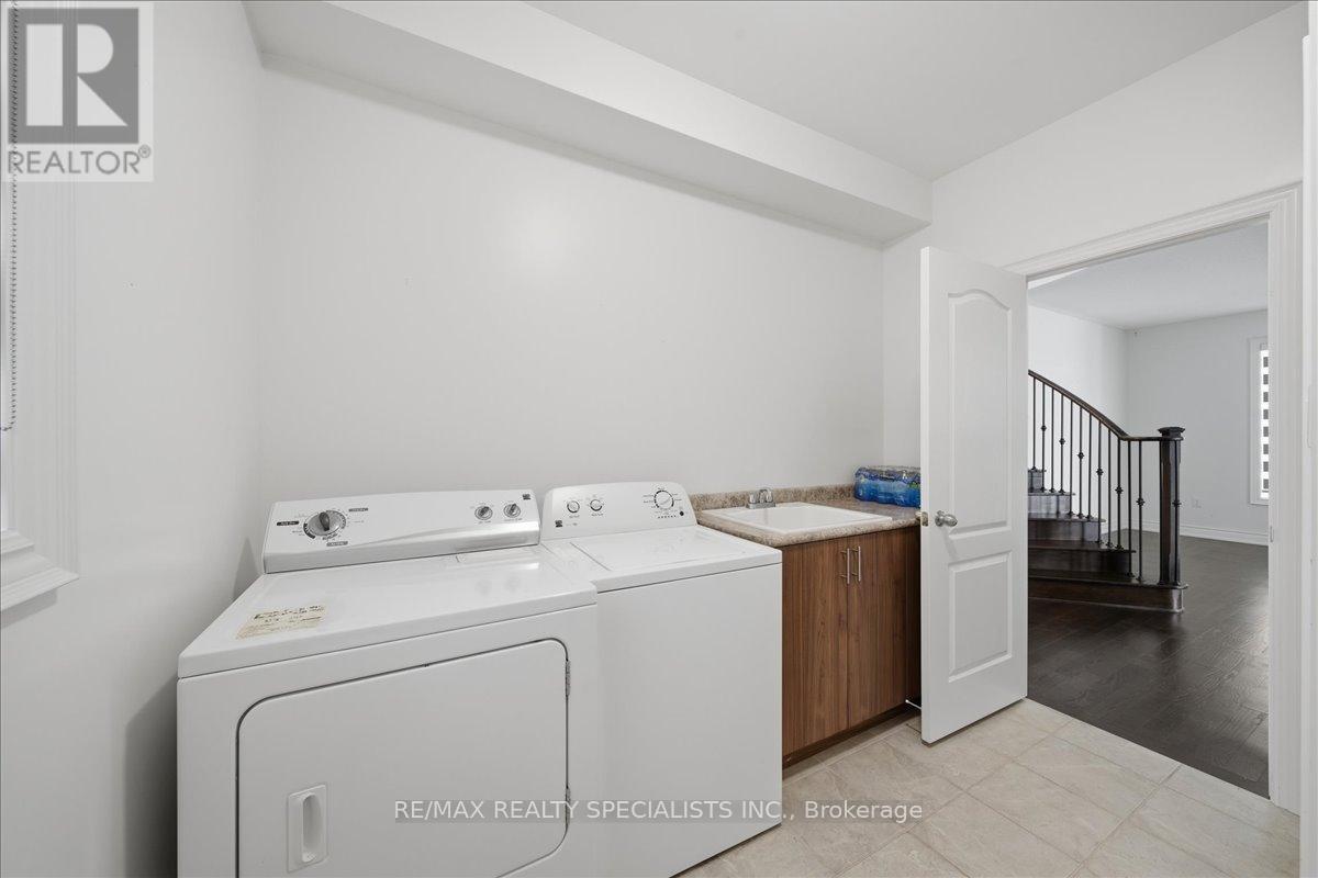 281 Blue Dasher Boulevard Property Photo 9