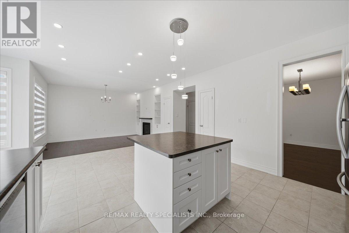 281 Blue Dasher Boulevard Property Photo 18