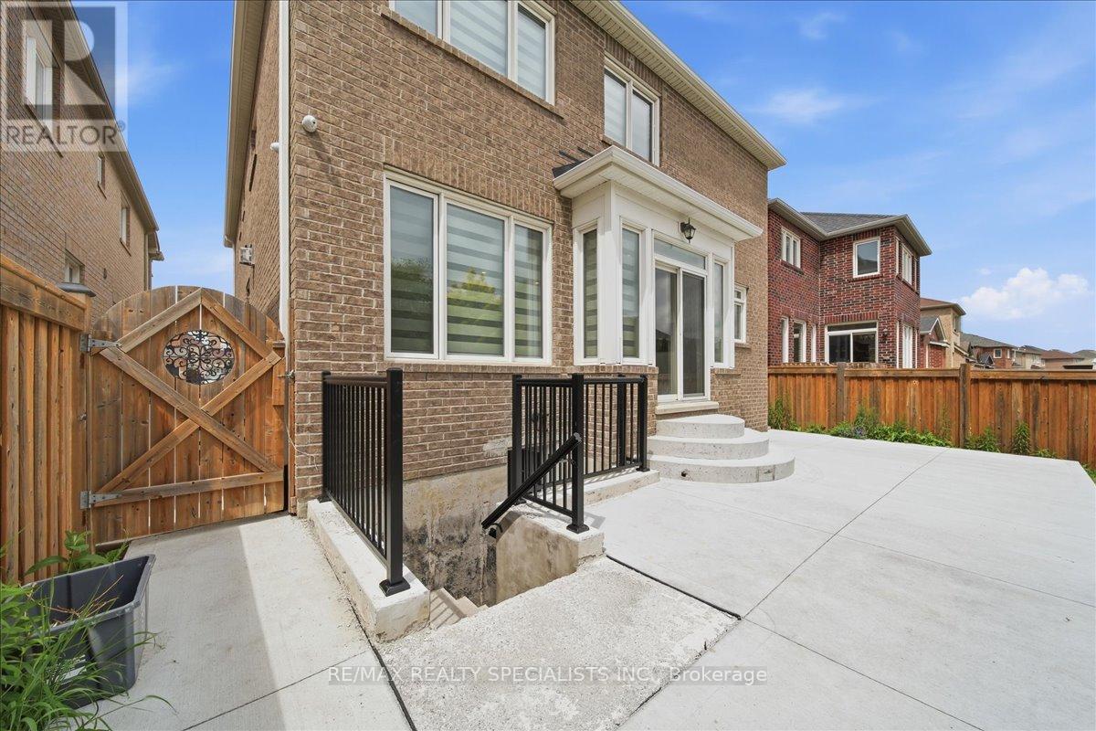 281 Blue Dasher Boulevard Property Photo 43