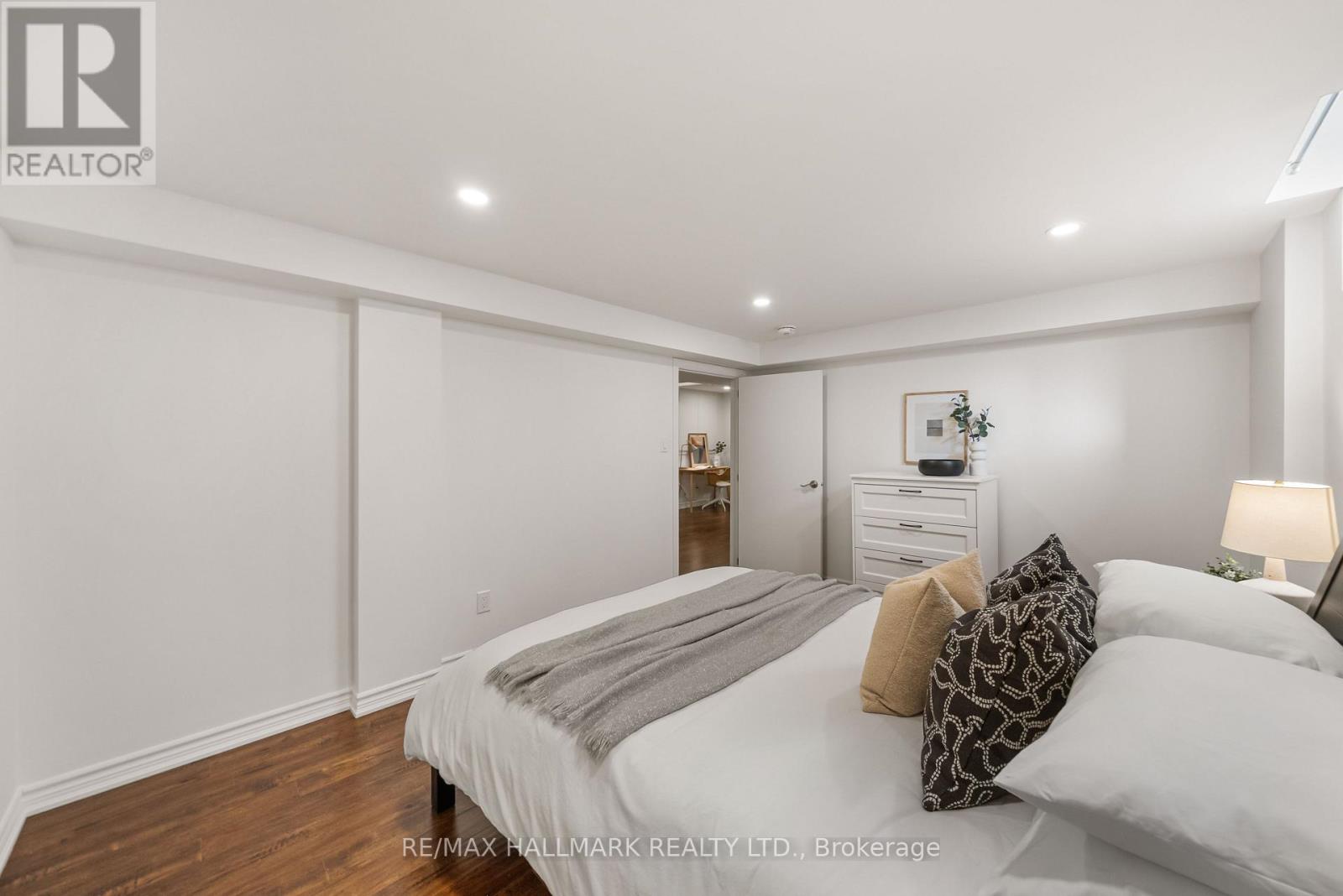 5 Chumleigh Crescent Property Photo 35