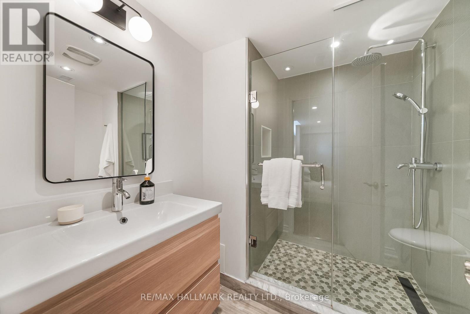 5 Chumleigh Crescent Property Photo 36