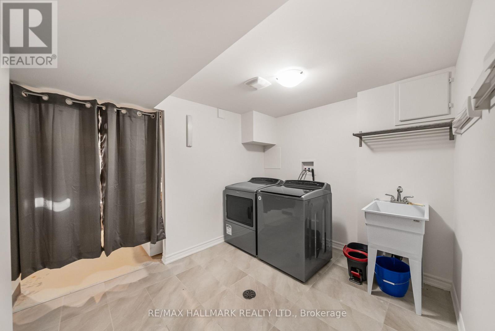 5 Chumleigh Crescent Property Photo 37
