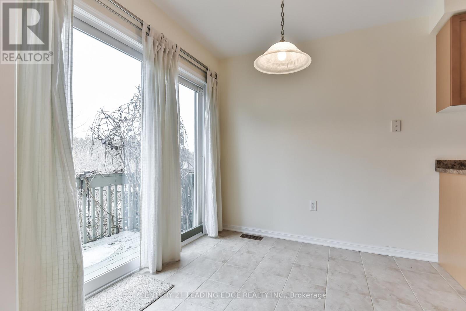 211 Weldon Road Property Photo 4