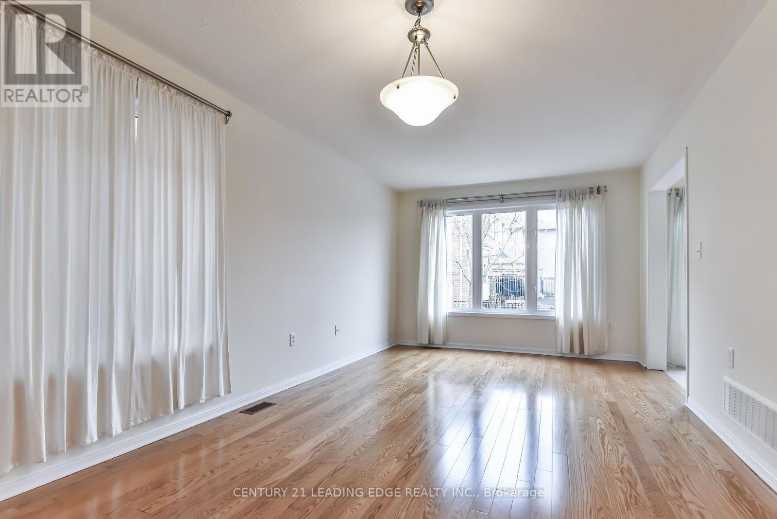 211 Weldon Road Property Photo 5
