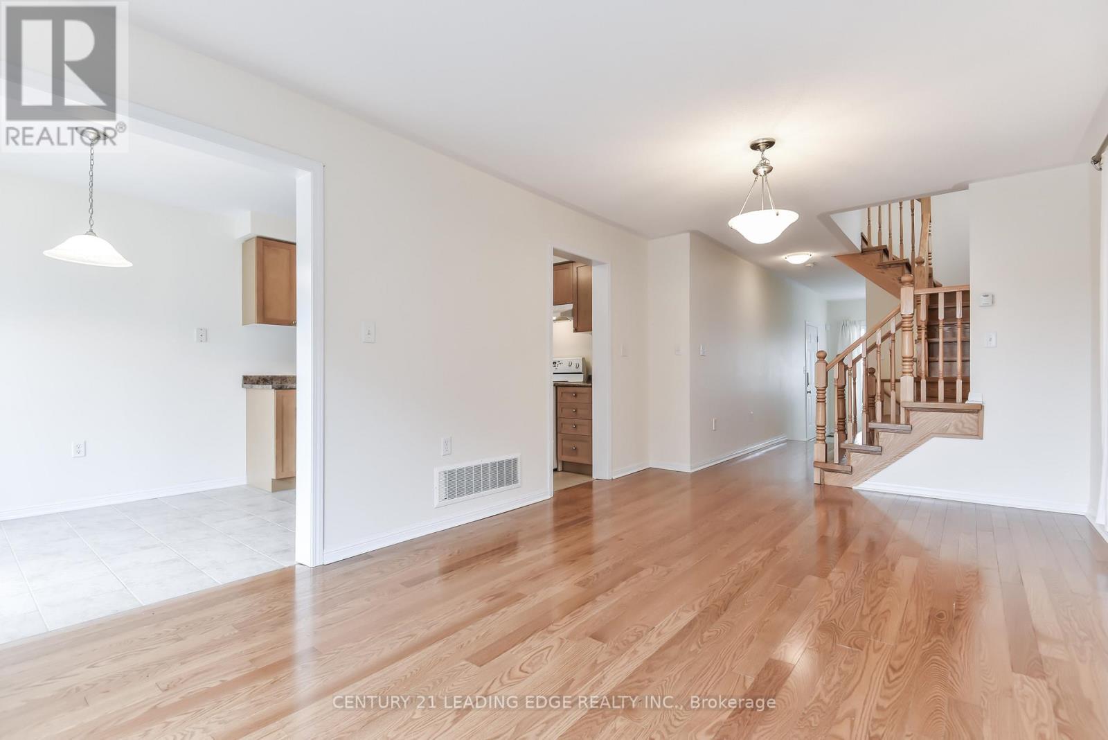 211 Weldon Road Property Photo 7