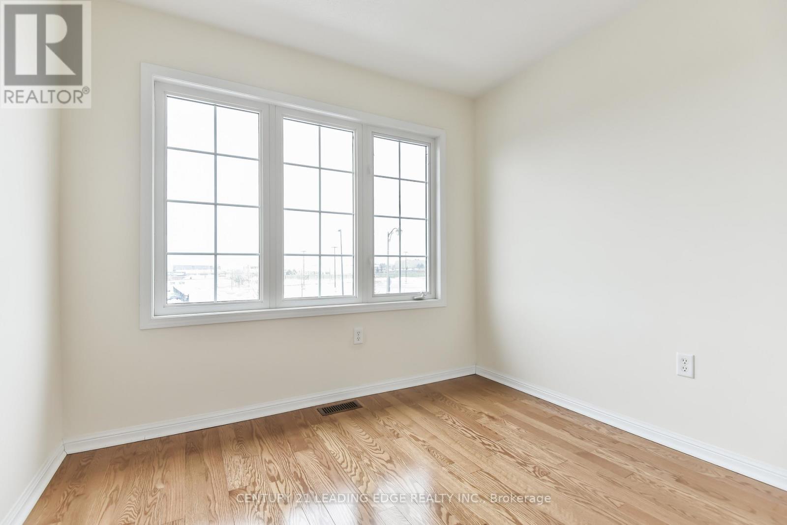 211 Weldon Road Property Photo 14