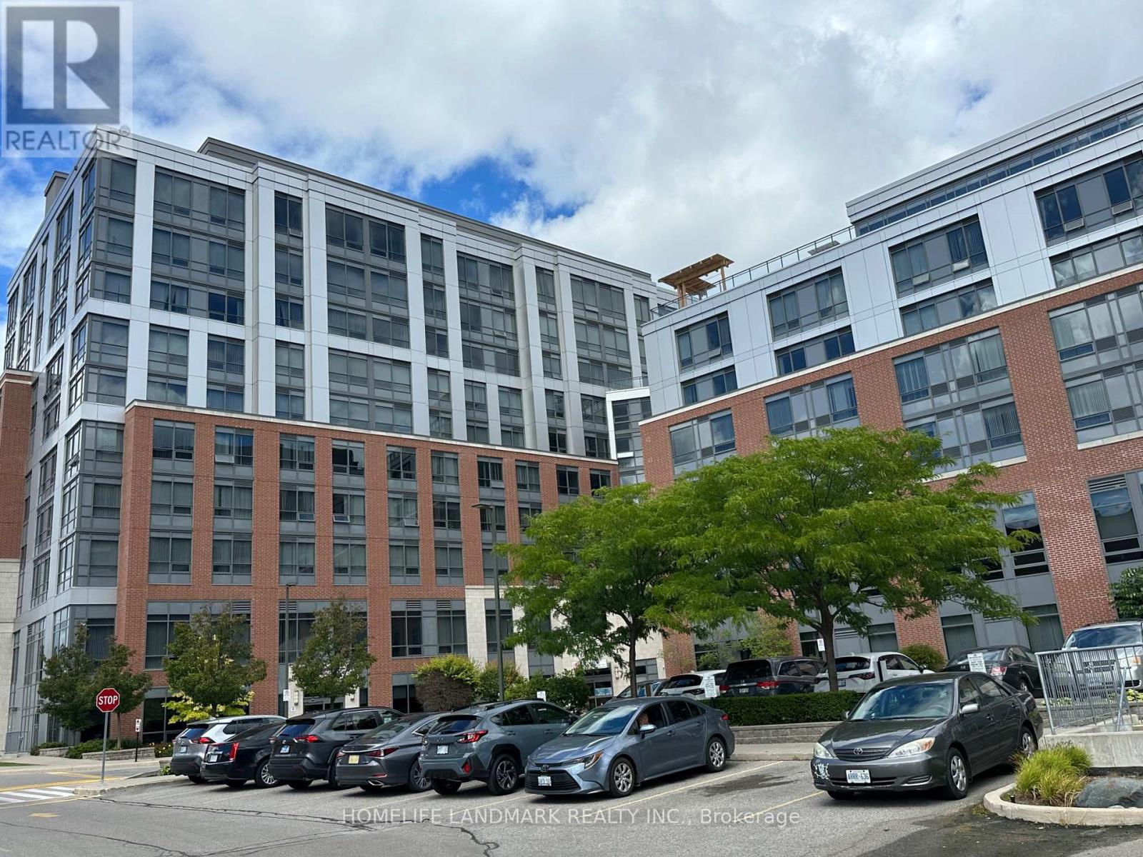 386 - 11211 Yonge Street Property Photo 1