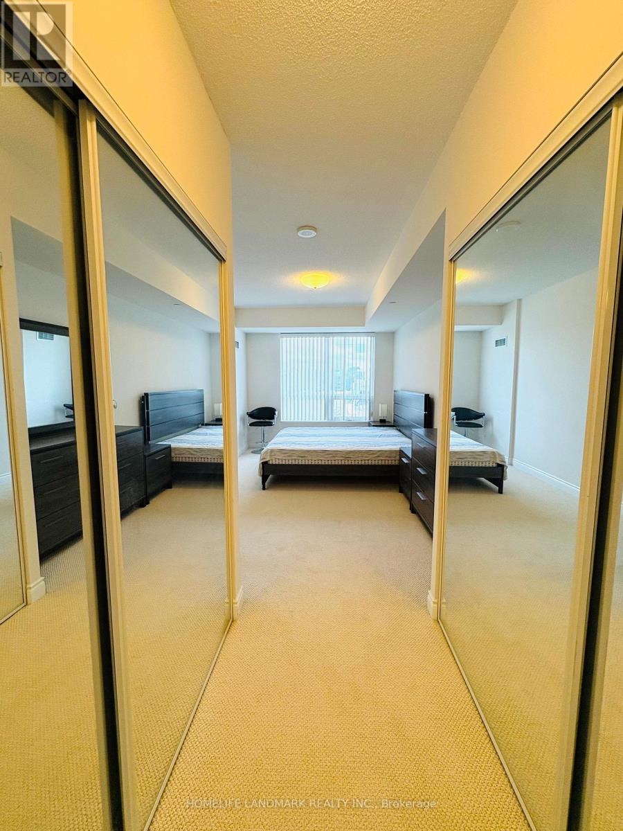 386 - 11211 Yonge Street Property Photo 9