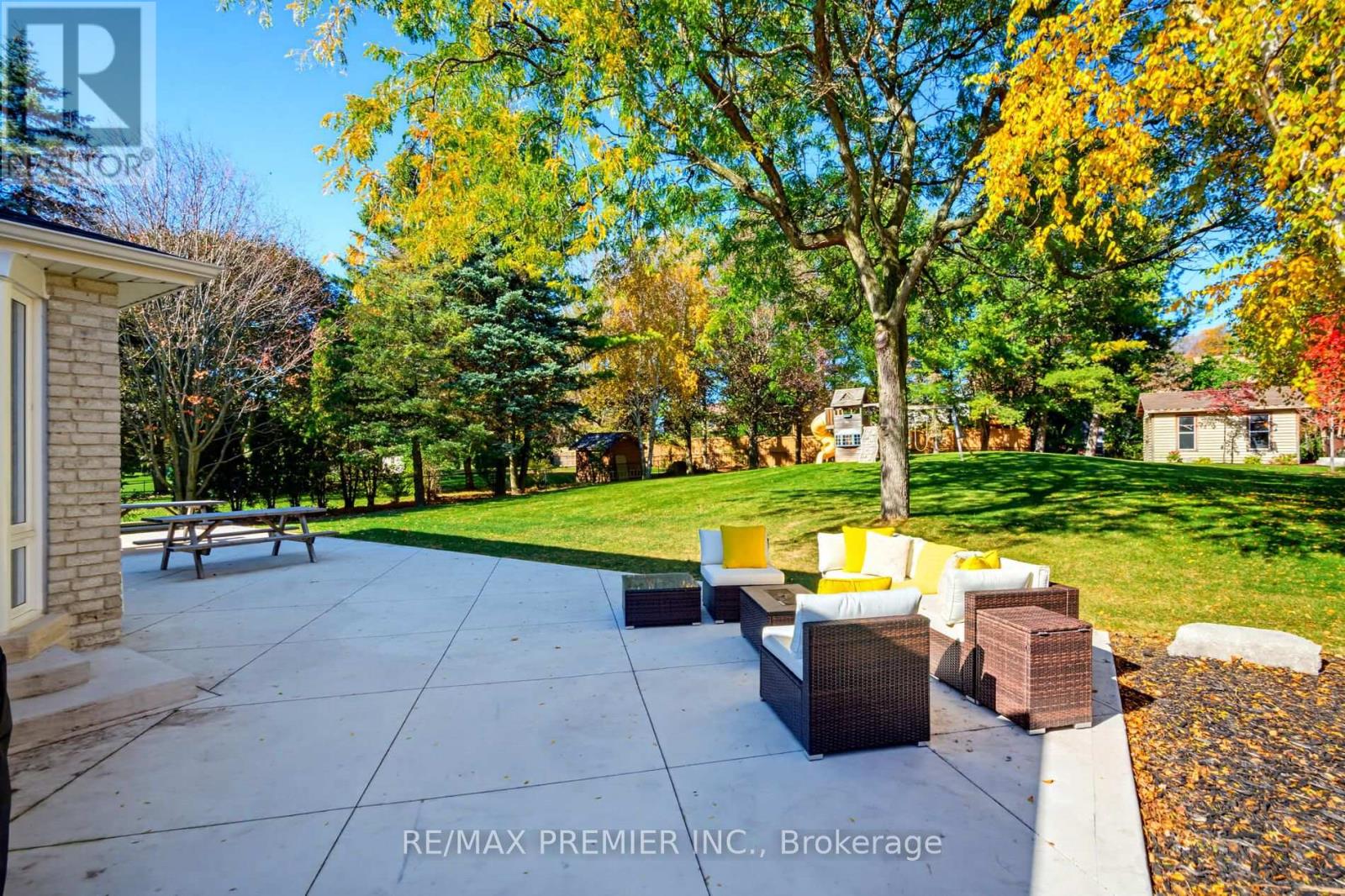 122 Hill Farm Road Property Photo 2