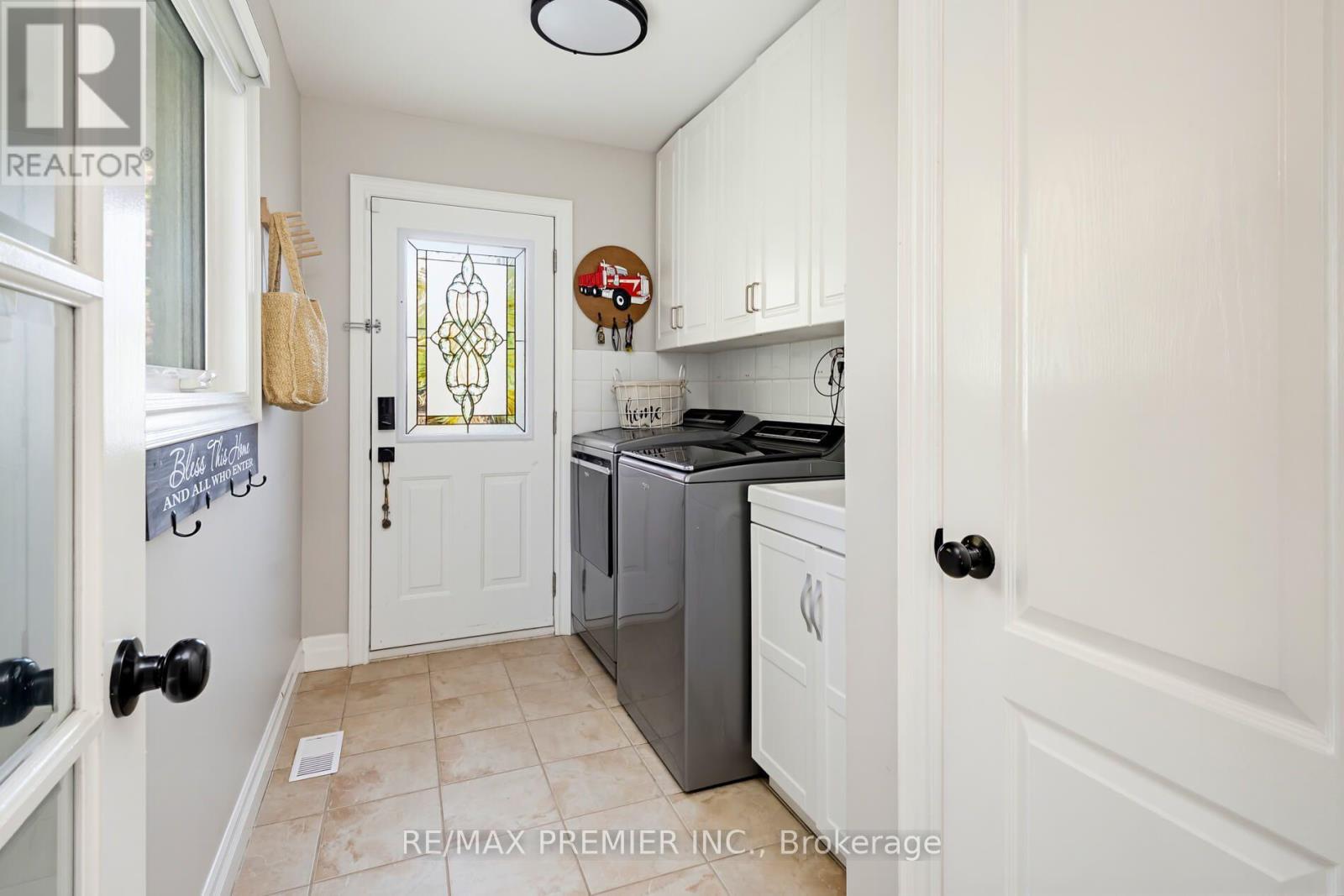 122 Hill Farm Road Property Photo 17