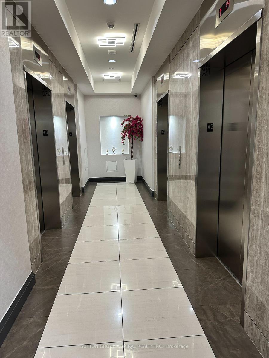 1728 - 7161 Yonge Street Property Photo 21