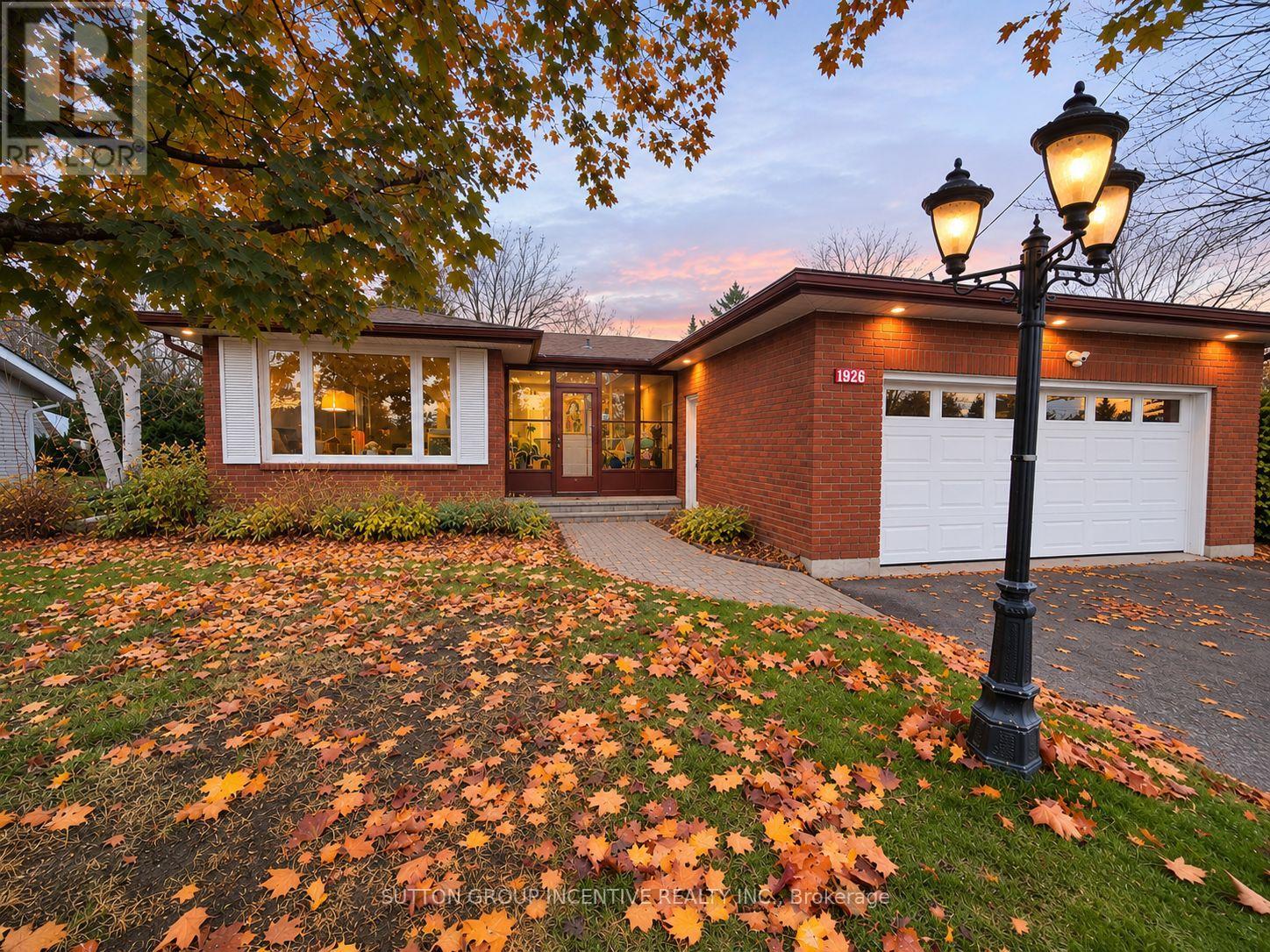 1926 Innisfil Beach Road Property Photo 1