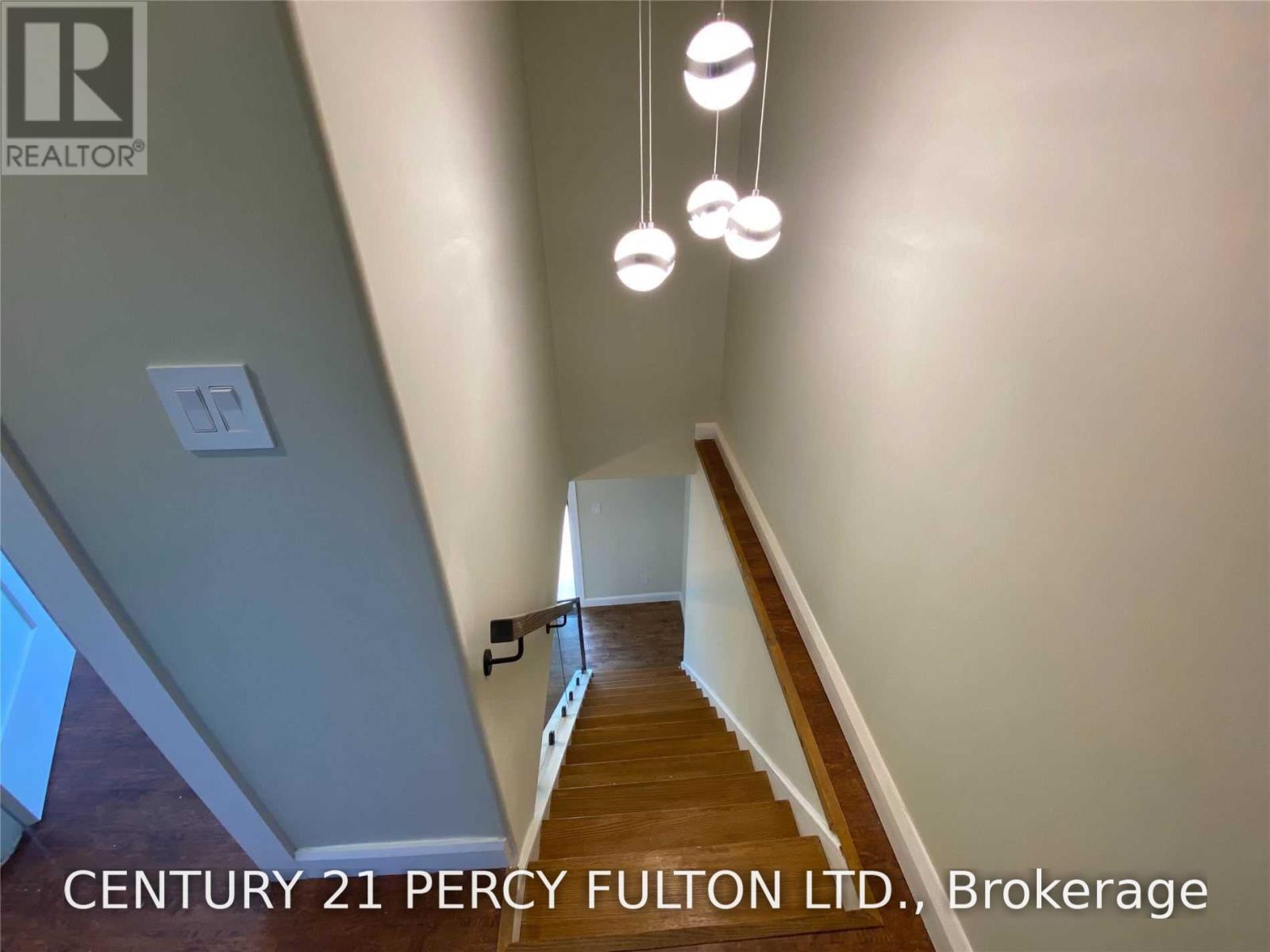 40 Macnaughton Drive Property Photo 12