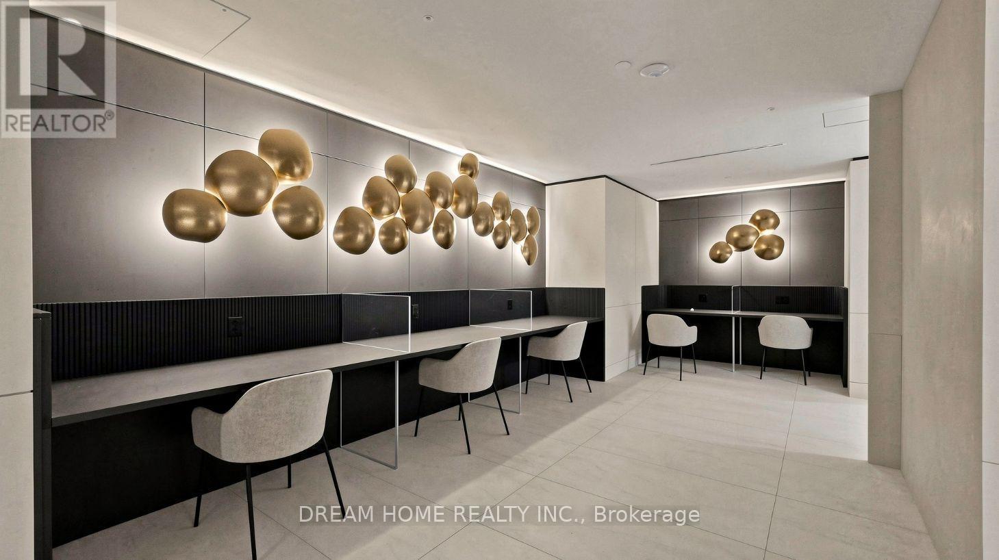 3407 - 30 Upper Mall Way Property Photo 26