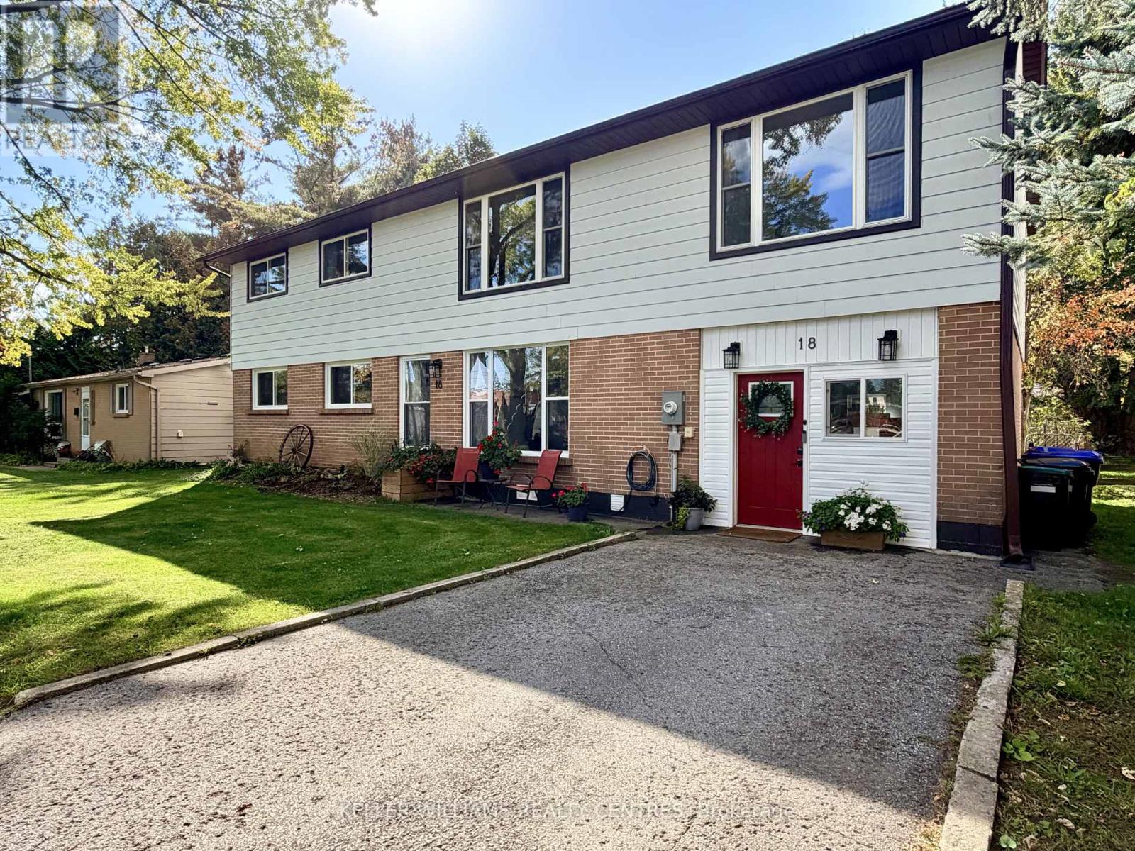 18 Bushey Avenue Property Photo 1