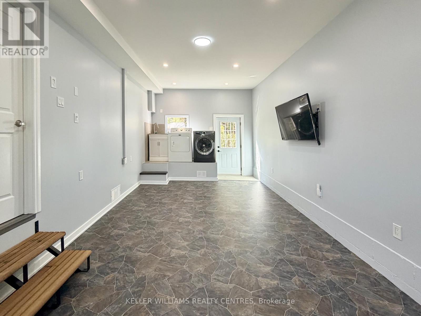 18 Bushey Avenue Property Photo 9