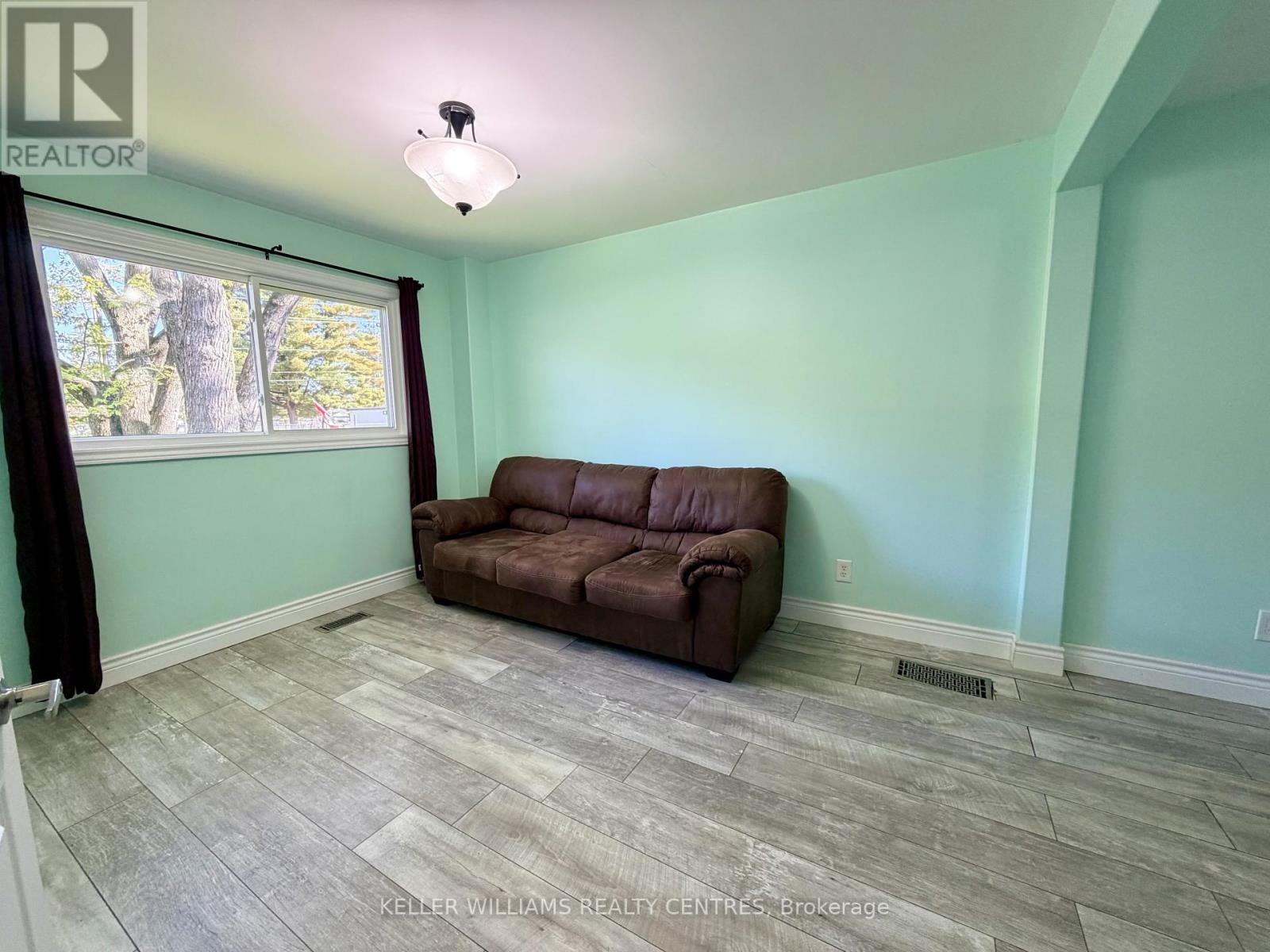 18 Bushey Avenue Property Photo 19