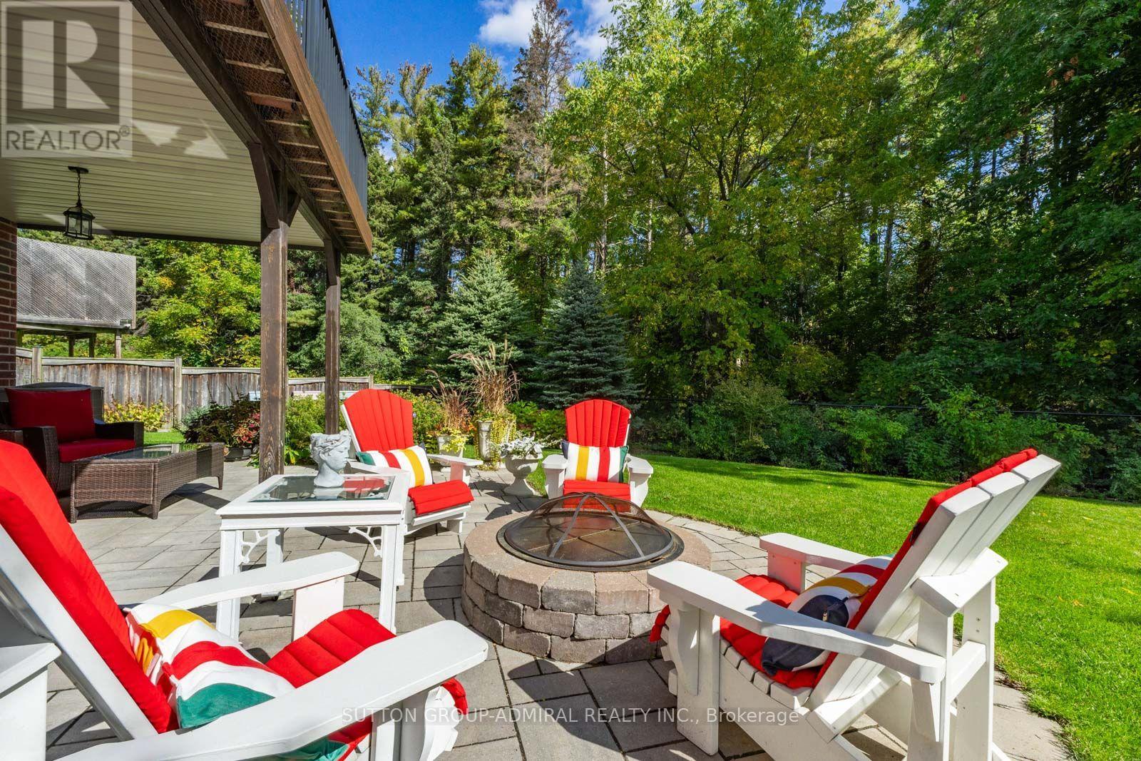 55 Maverick Crescent Property Photo 3