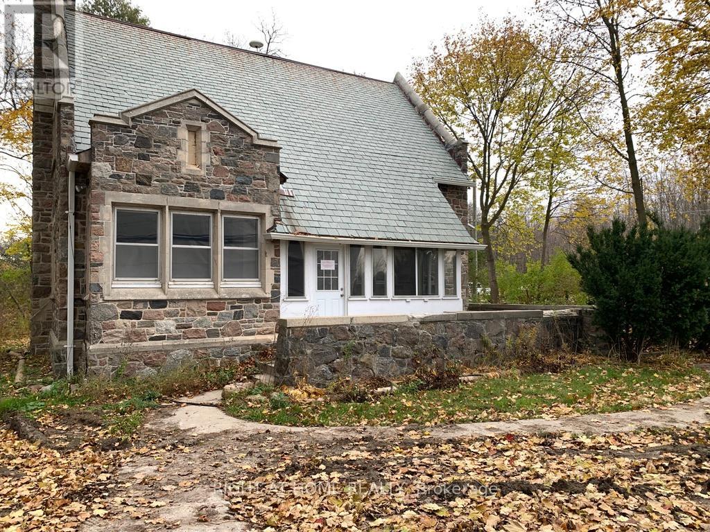 13760 Keele Street Property Photo 1