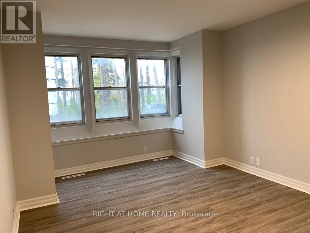 13760 Keele Street Property Photo 11