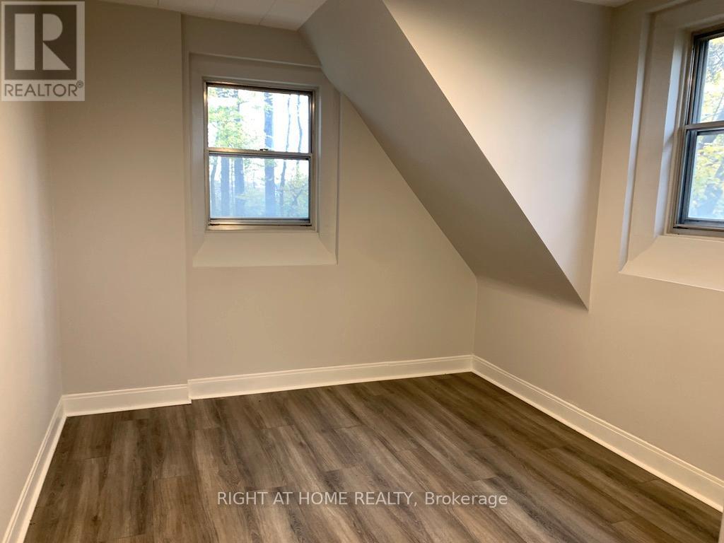 13760 Keele Street Property Photo 15