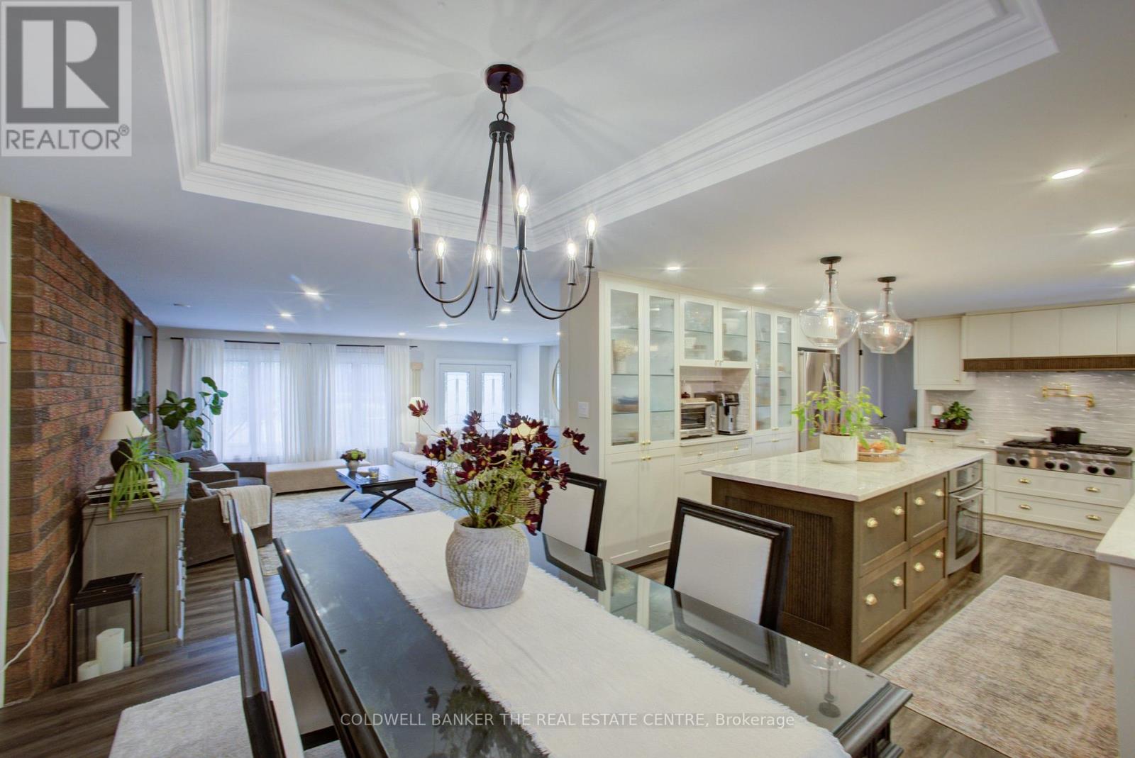 89 King Street Property Photo 10
