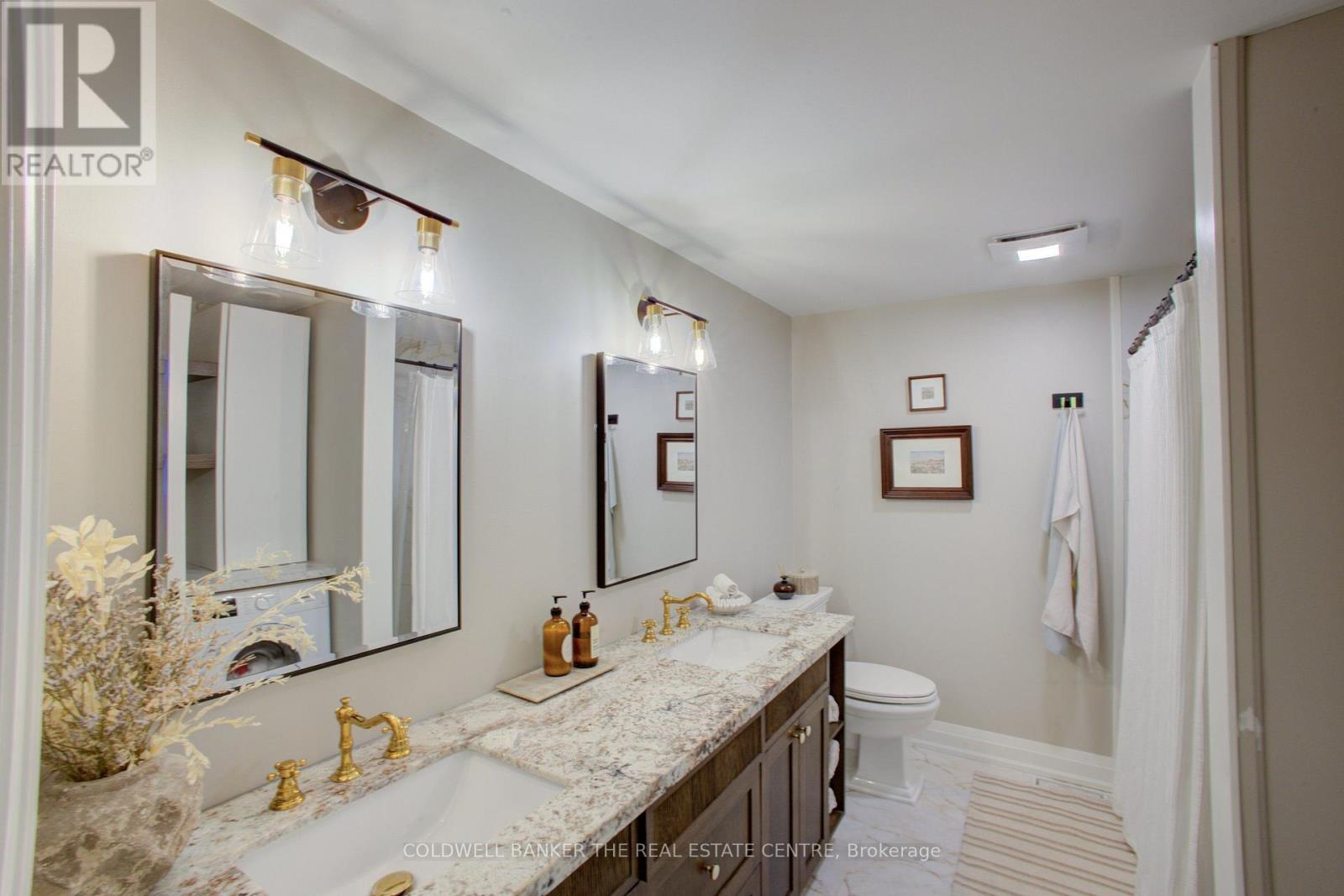 89 King Street Property Photo 18