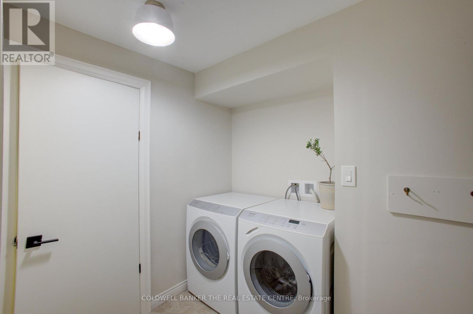 89 King Street Property Photo 26