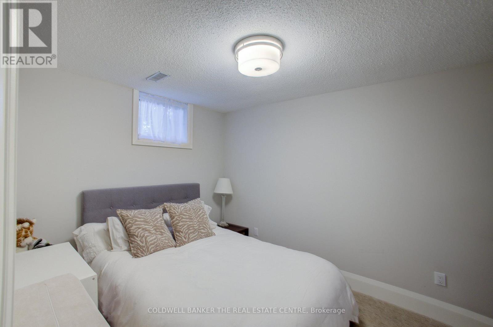 89 King Street Property Photo 31
