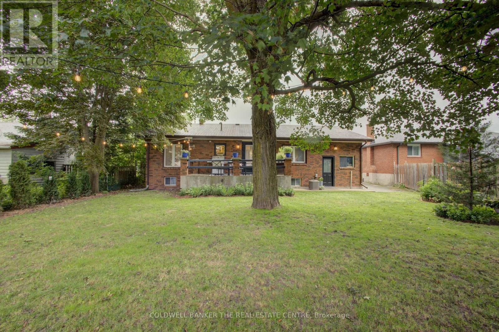 89 King Street Property Photo 35