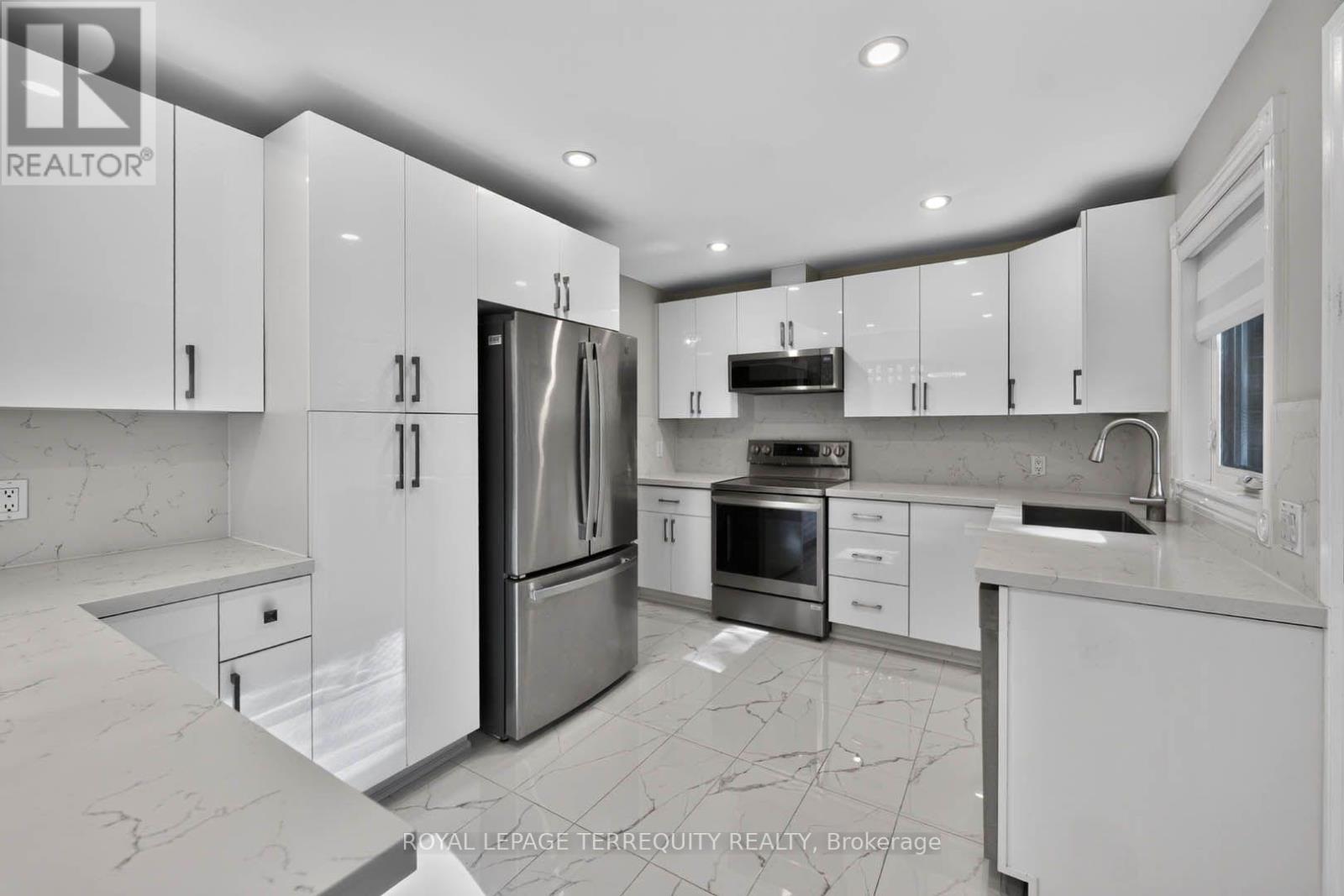 9 Brightbay Crescent Property Photo 8