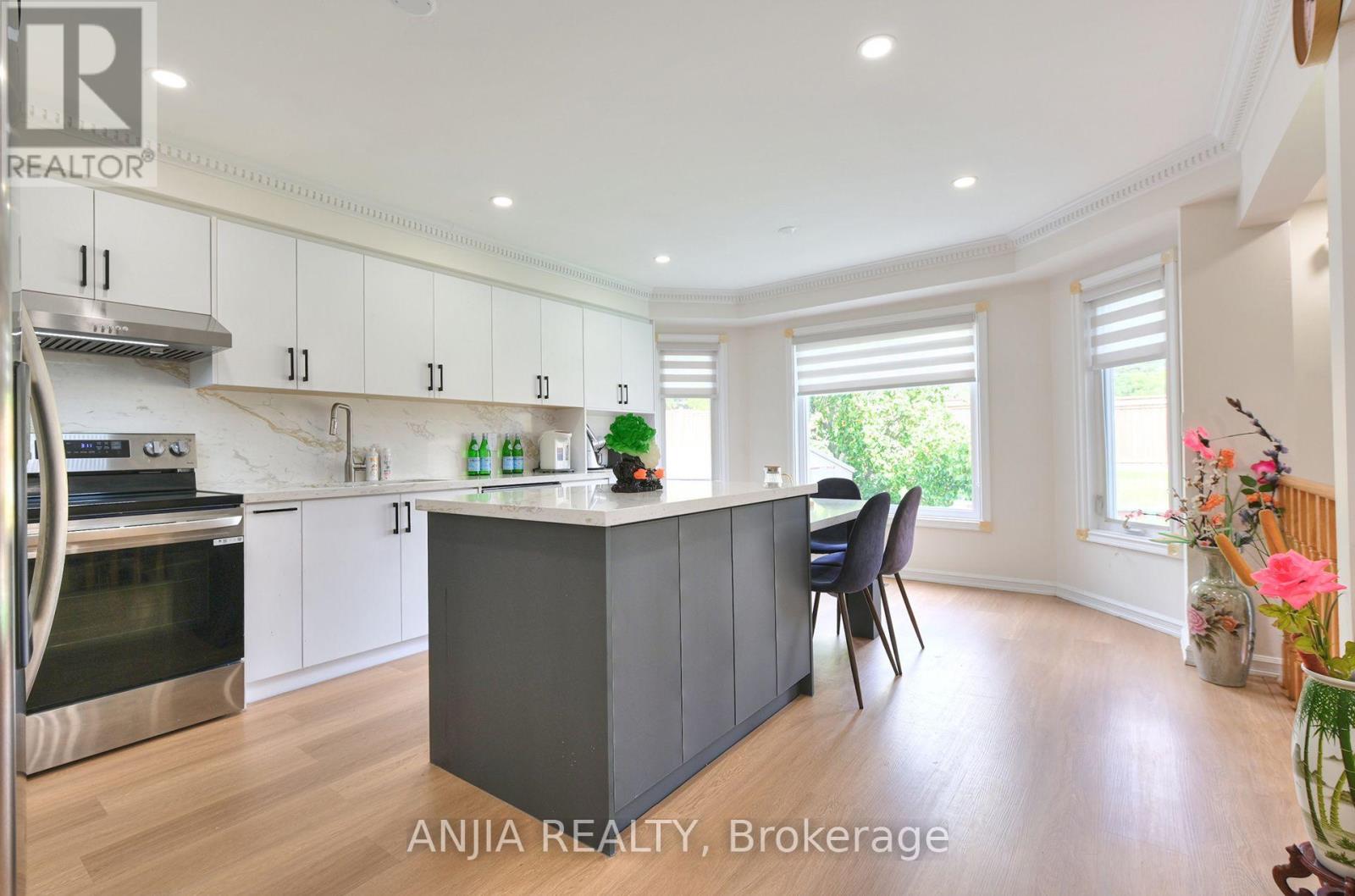 127 Tomlinson Circle Property Photo 21