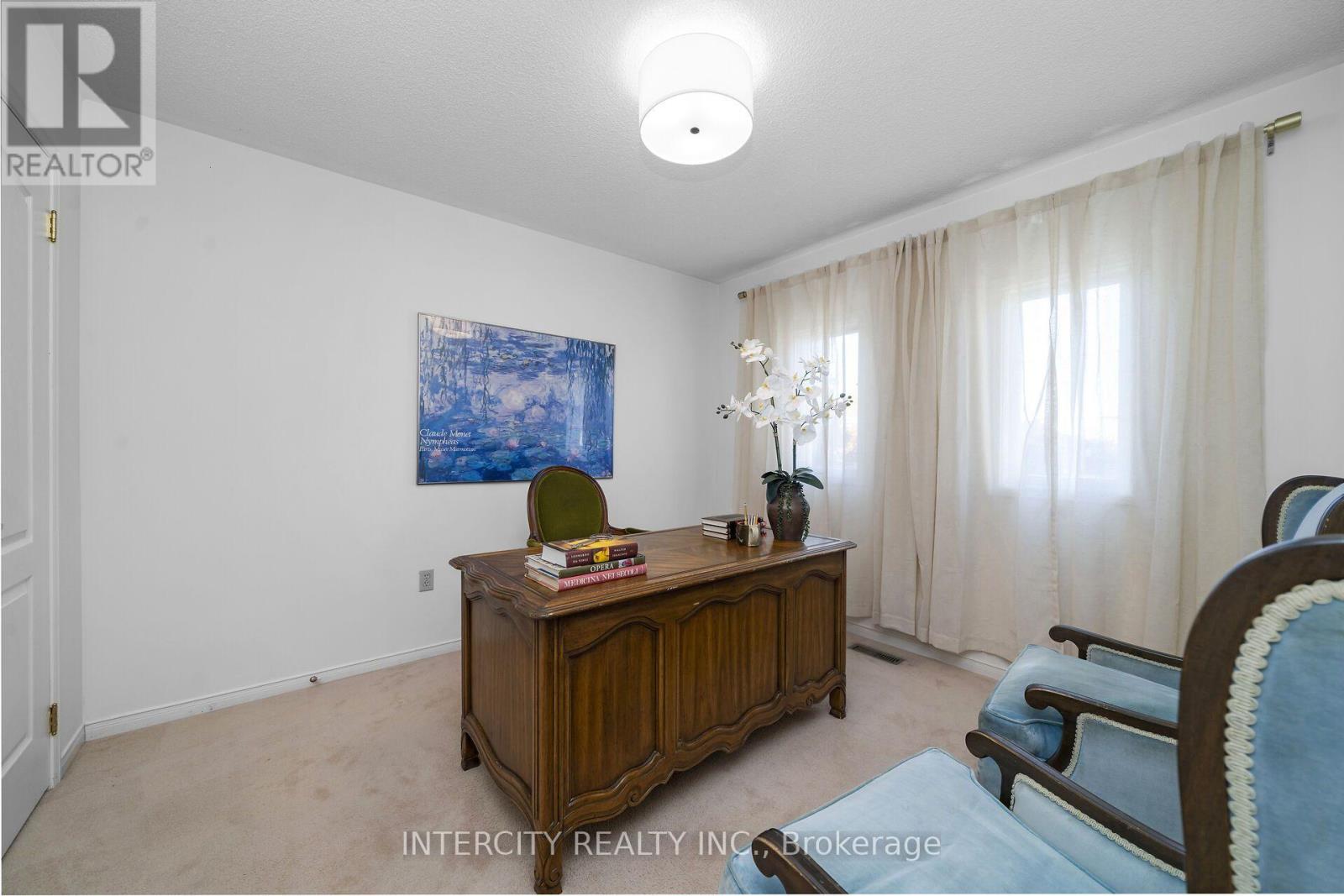 35 Avro Road Property Photo 26