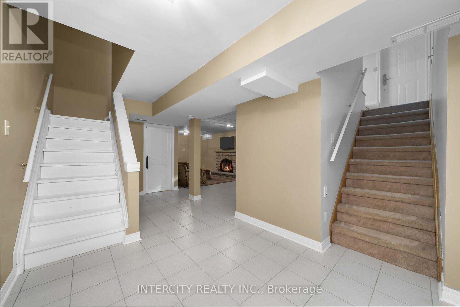 35 Avro Road Property Photo 37