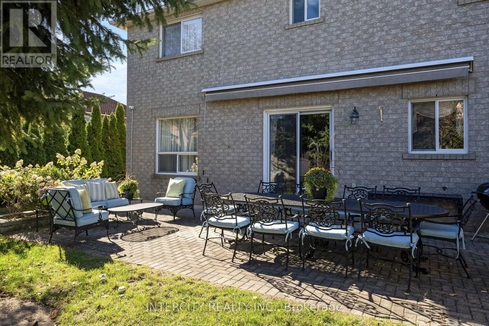 35 Avro Road Property Photo 42