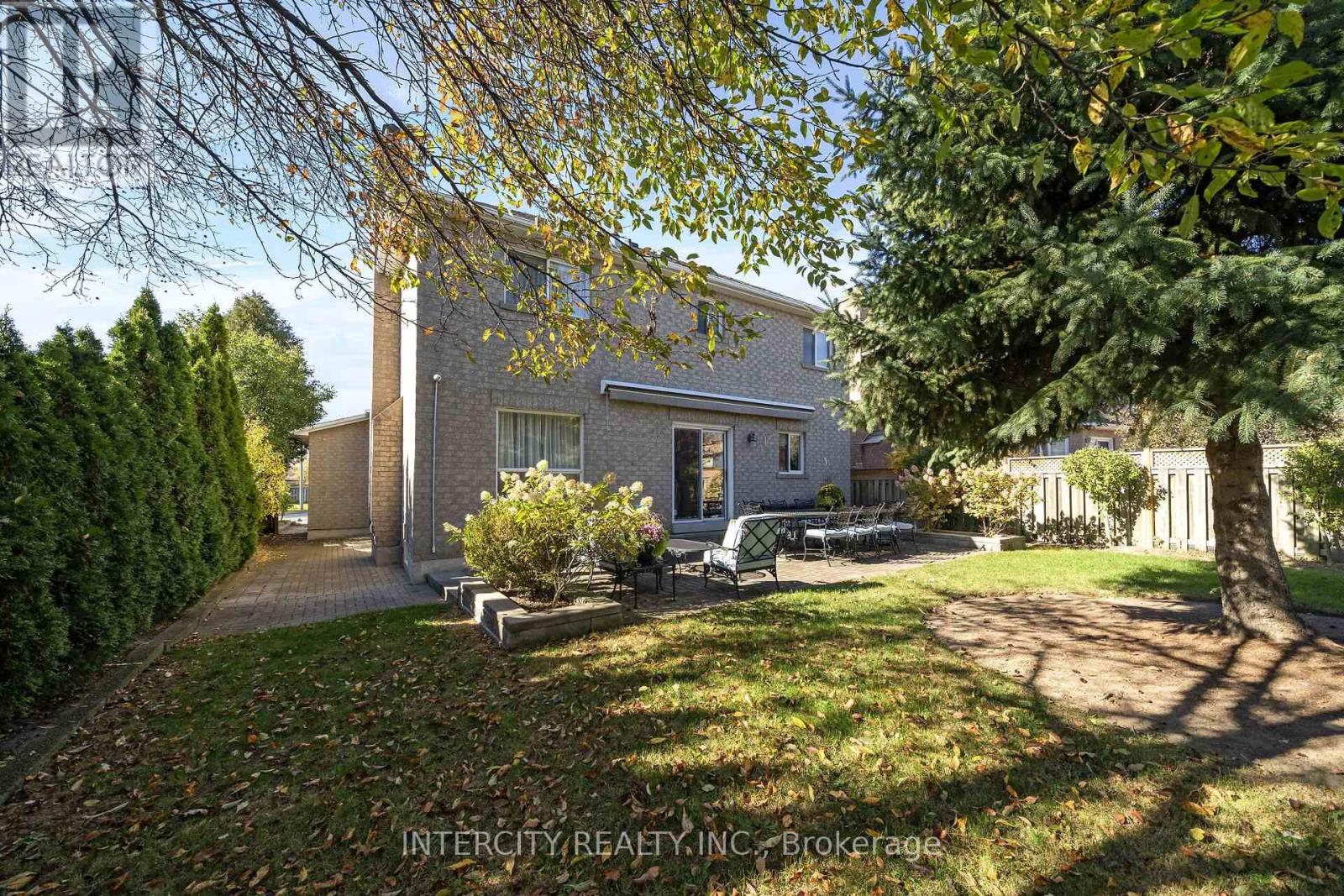 35 Avro Road Property Photo 43