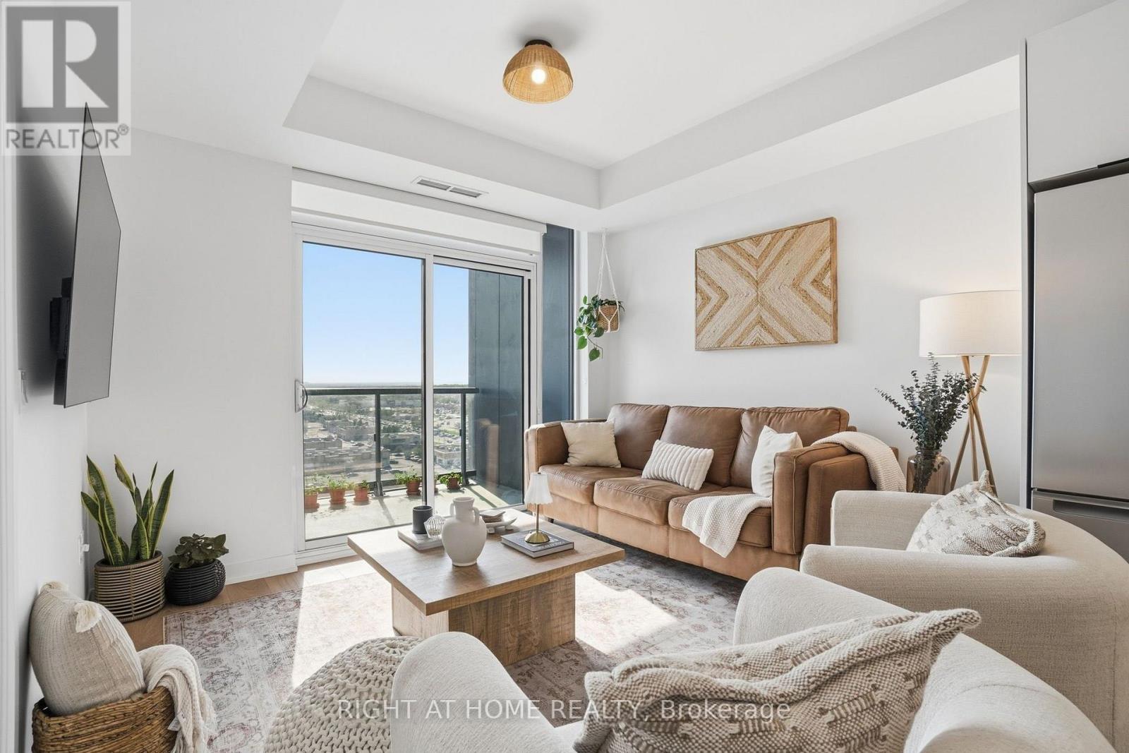 1321 - 10 ABEJA STREET Property Photo 1