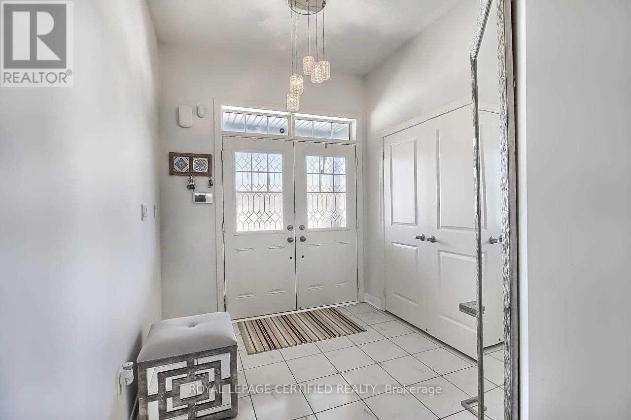 170 Gibson Circle Property Photo 3