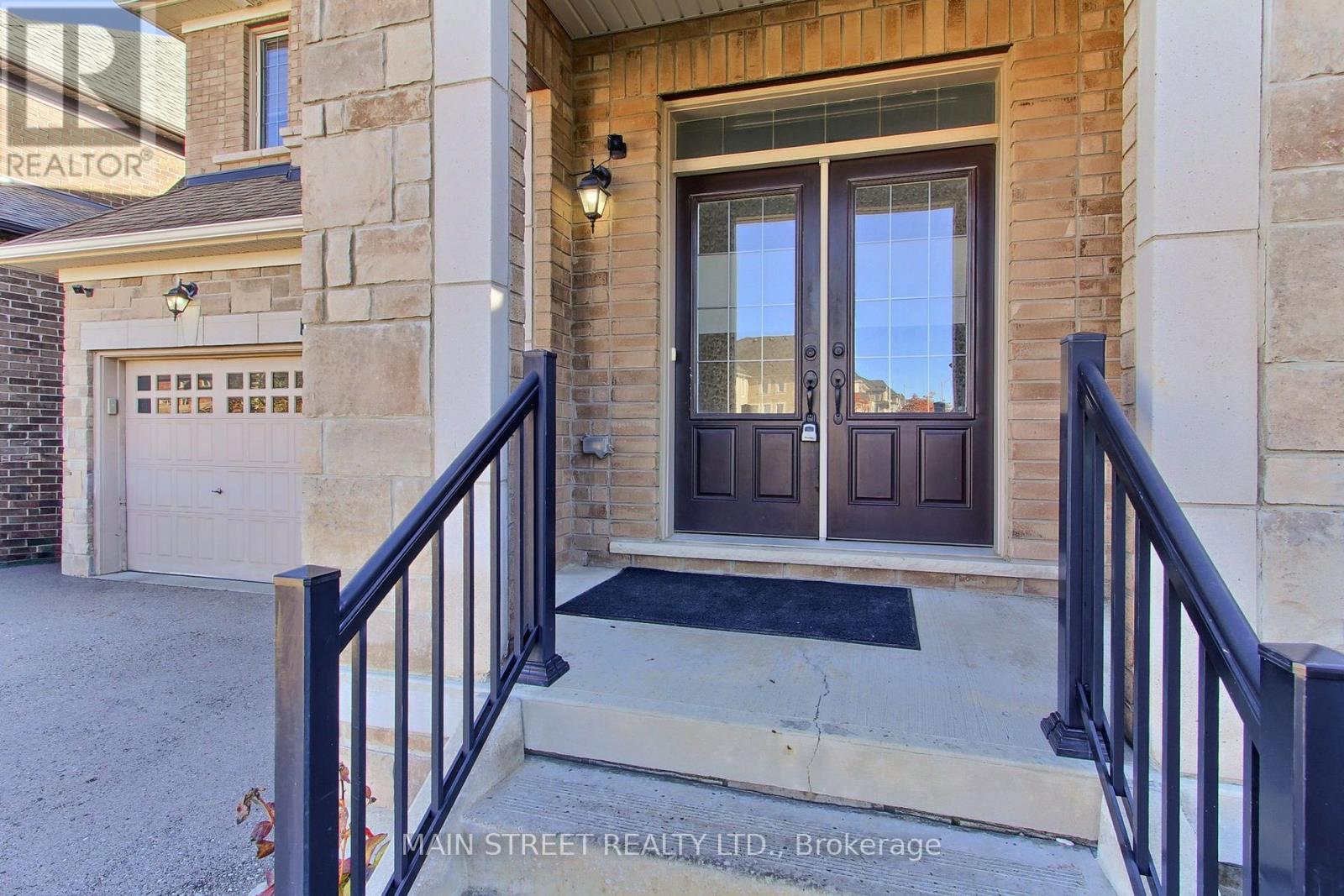 1283 Blackmore Street Property Photo 3
