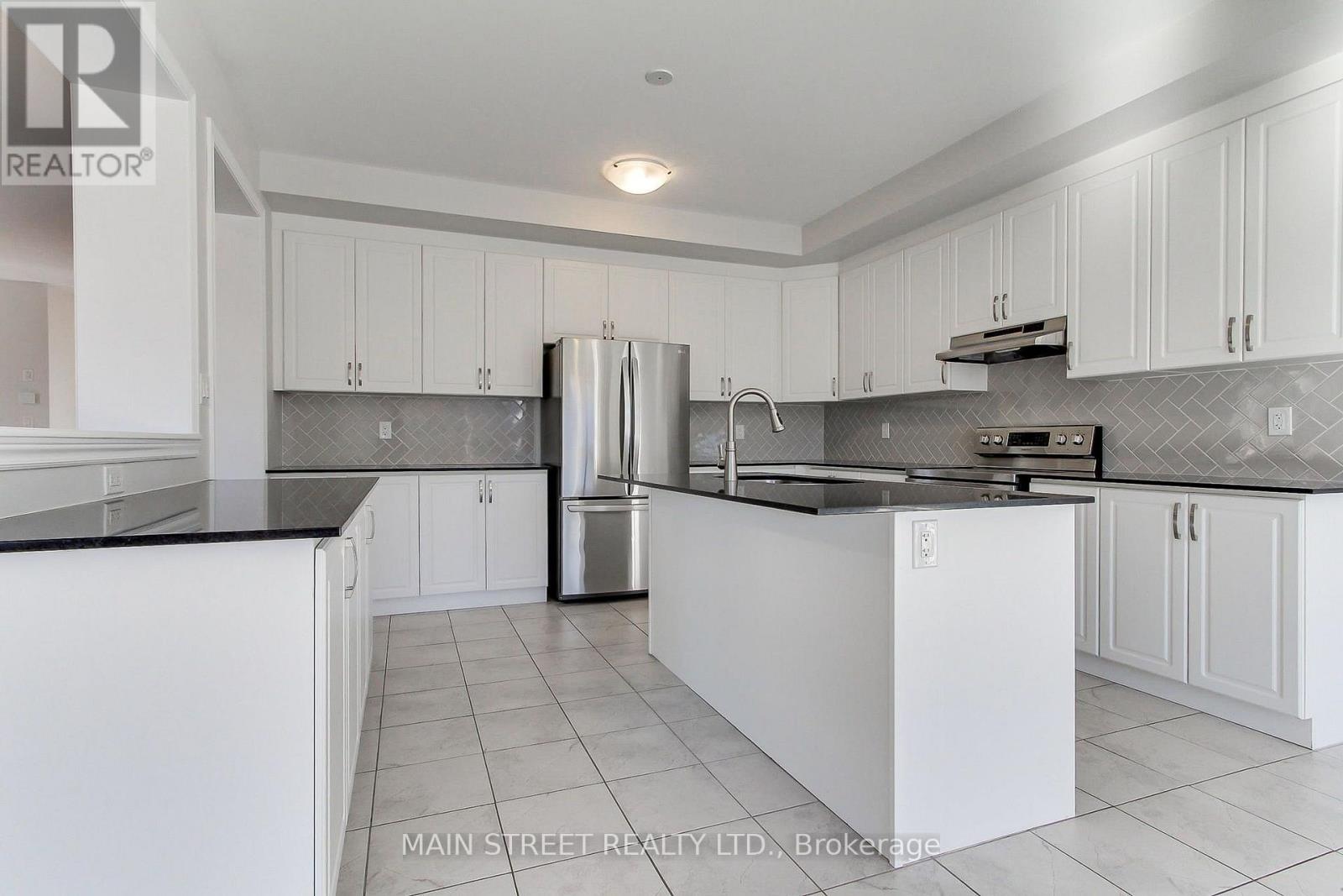 1283 Blackmore Street Property Photo 12