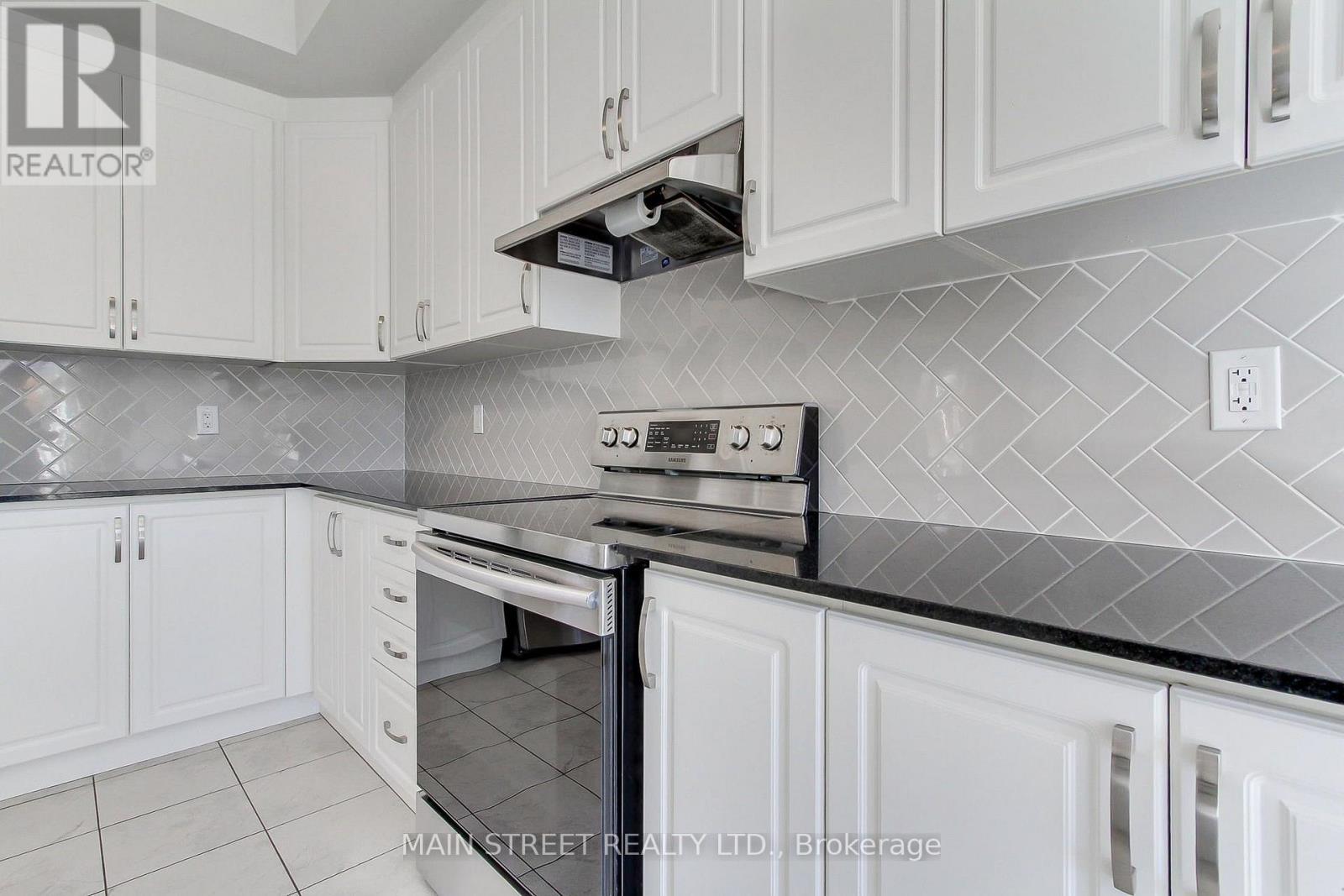 1283 Blackmore Street Property Photo 14