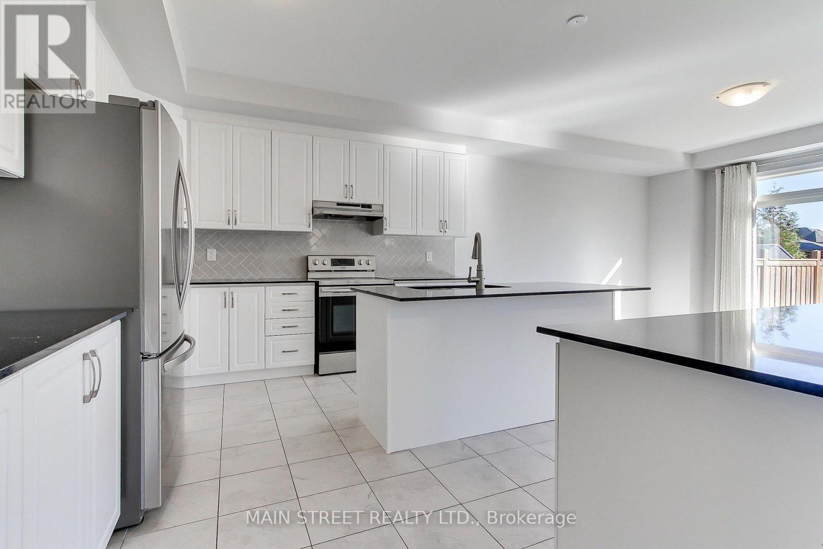 1283 Blackmore Street Property Photo 16