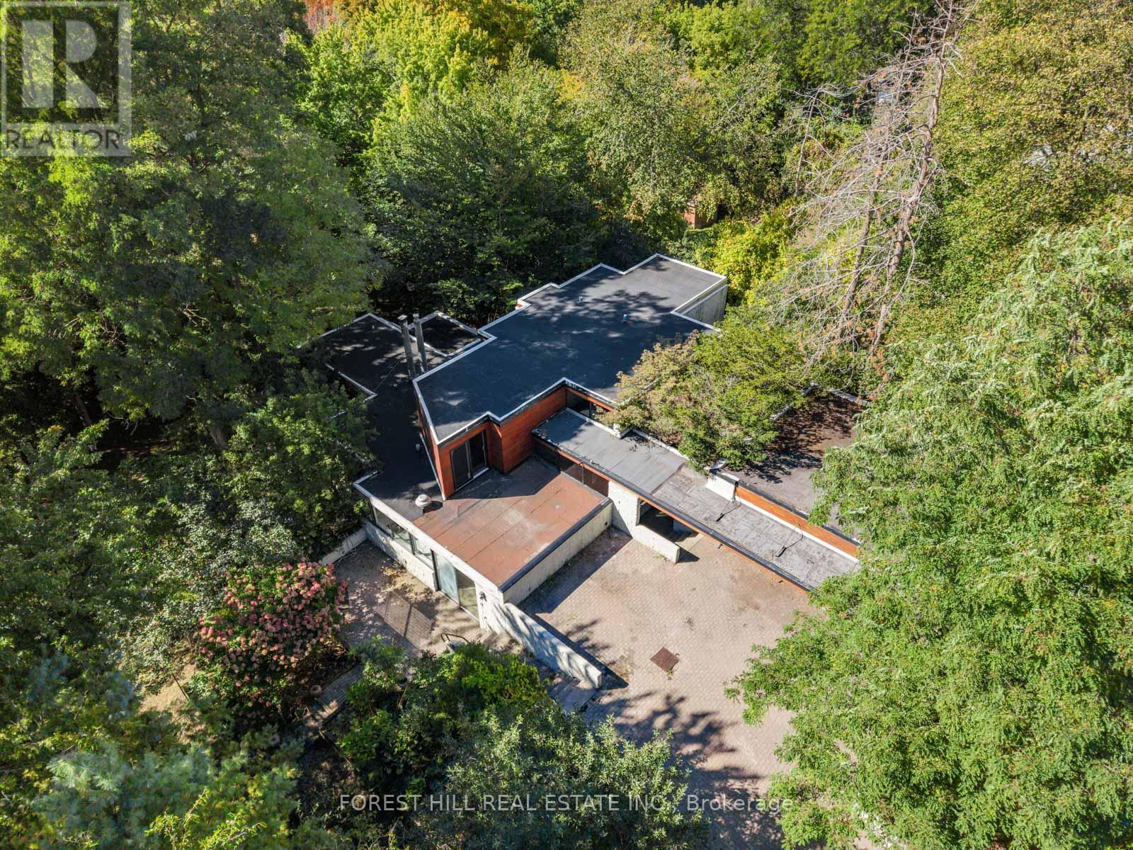 38 Riverside Boulevard Property Photo 1