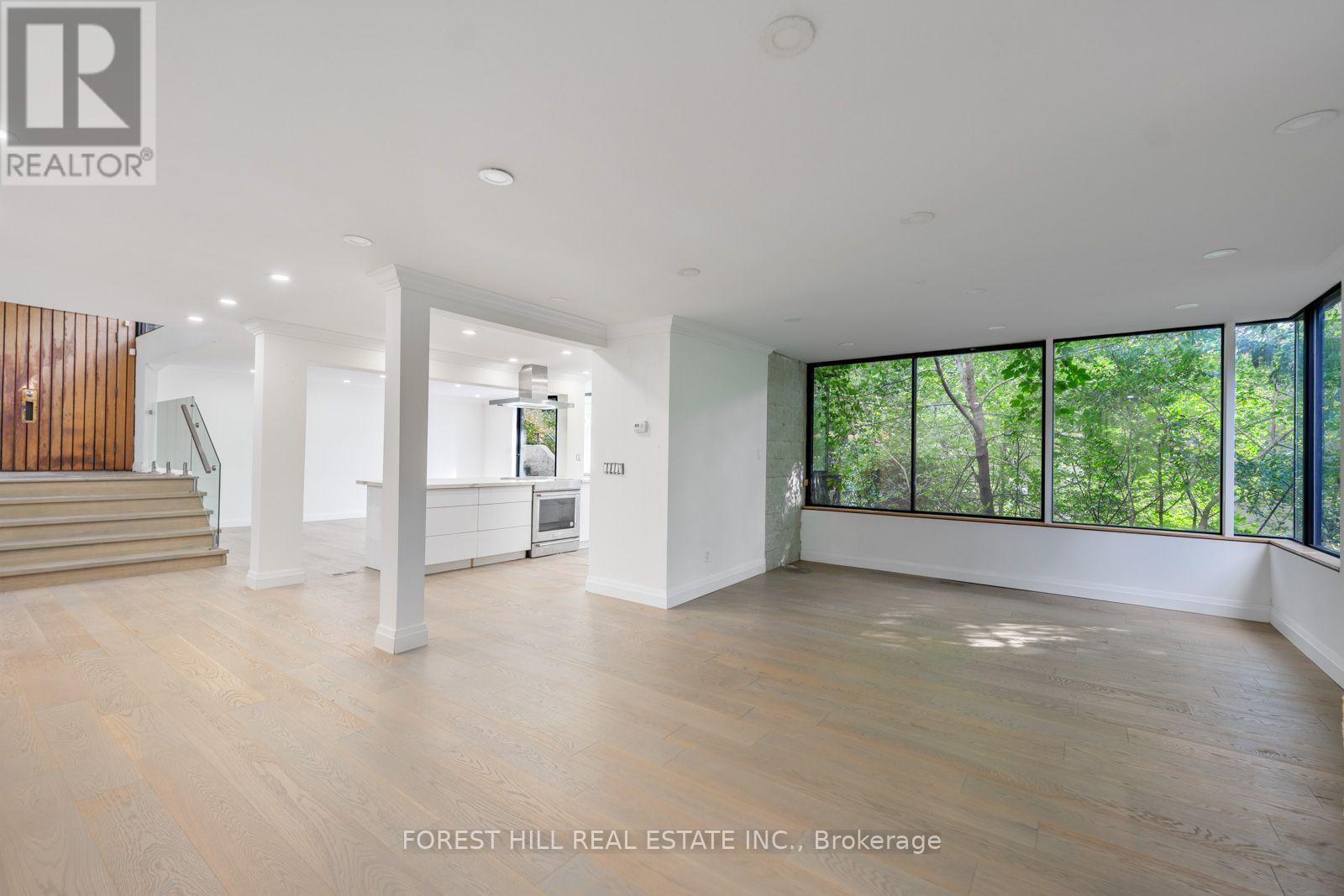 38 Riverside Boulevard Property Photo 13