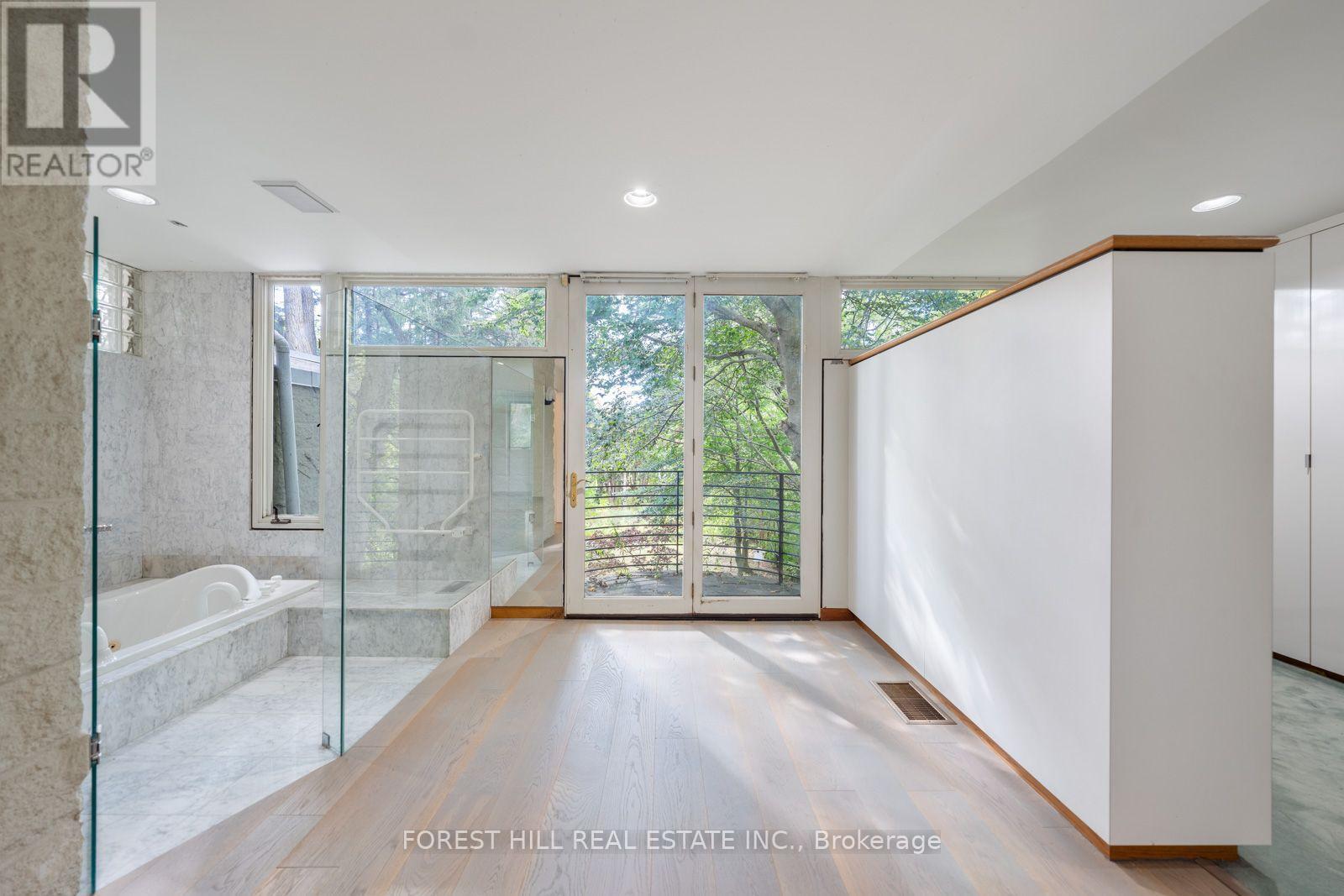 38 Riverside Boulevard Property Photo 20