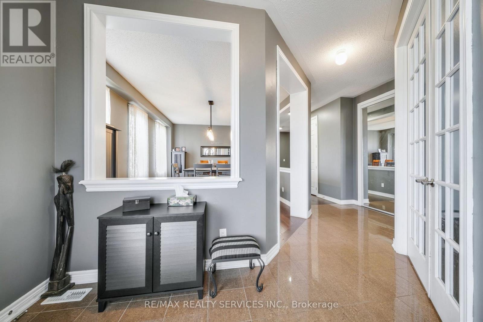 2 Kennedy Boulevard Property Photo 5